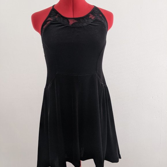 Velvet and Lace Black Nightshade Mini Dress SP - Picture 14 of 16